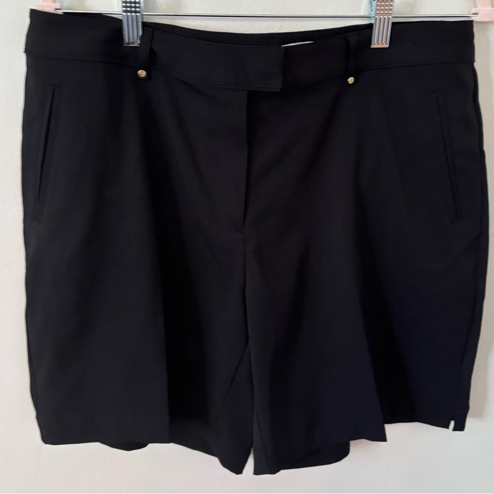 Perfect condition Lady Hagen black golf shorts